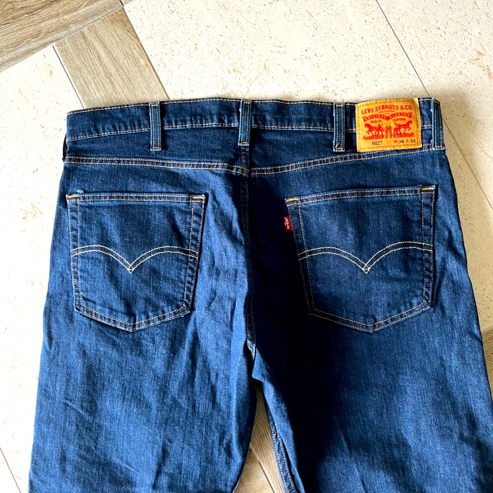 Levi 502 Jeans